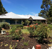 Crabapple Lane - Australian Destinations