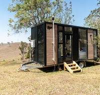 Dam It Getaway Tiny House - Australian Destinations