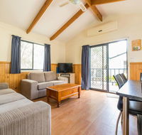 Deniliquin Riverside Caravan Park - Australian Destinations