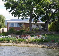 Derwent Hideaway - Australian Destinations