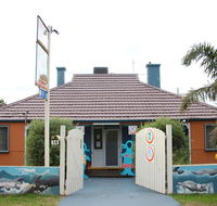 Dolphin Retreat Bunbury YHA - Australian Destinations