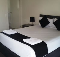 Dooleys Tavern and Motel Capella - Australian Destinations