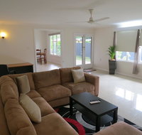 Edge Hill Clean  Green Cairns 7 Minutes from the Airport 7 Minutes to Cairns CBD  Reef Fleet Terminal - Australian Destinations