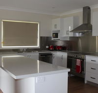 Elm Cottage - Australian Destinations