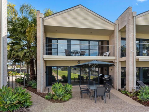 ELSINOR Townhouse 3 Mulwala - Australian Destinations 0