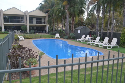 ELSINOR Townhouse 8 Mulwala - Australian Destinations 0
