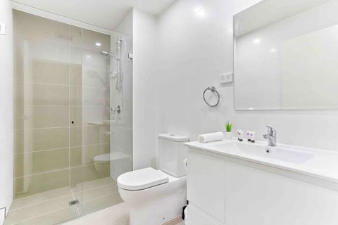 ESQ Astonishing 3BD Apartment 1 Min From Train Station - Australian Destinations 2