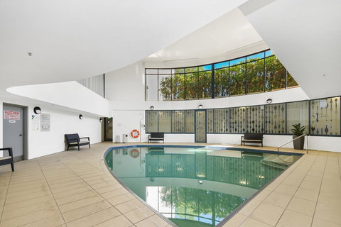 FAVOURITE GET-AWAY ON THE BEACHFRONT - Australian Destinations 2