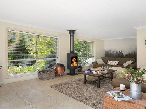 Garland Park - 3 Night Weekends For Price Of 2 - Australian Destinations 1