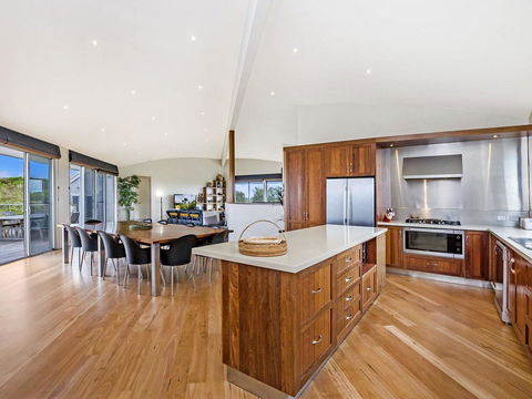 HEARN'S BEACH HOUSE - Australian Destinations 2