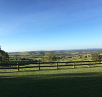 Hillview Cottages - Australian Destinations