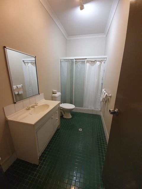 Hotel Allen - Australian Destinations 3