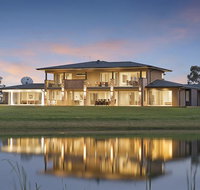 Jolong Park Club House - Australian Destinations