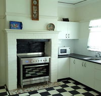 King Cottage - Australian Destinations