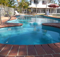 Kinka Palms Beachfront Apartments / Motel - Australian Destinations