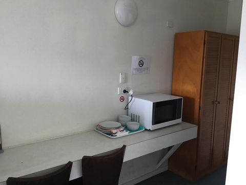 Kooyong Hotel - Australian Destinations 1