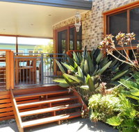 Lees By The Sea at South West Rocks - Australian Destinations