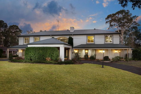 Luxury Bungalow - Australian Destinations 0