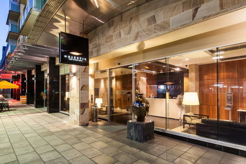 Majestic Roof Garden Hotel - Australian Destinations 3