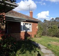 Mandall Avenue - Australian Destinations