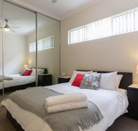 Modern Neat Convenient Apartment Close to Airport - Australian Destinations