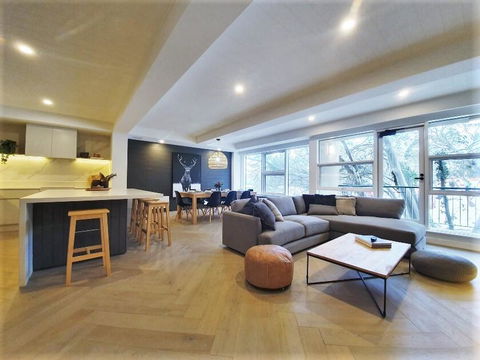 Mt Buller Chalet Hotel & Suites - Australian Destinations 1