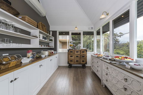 Grand Mercure Basildene Manor - Australian Destinations 12