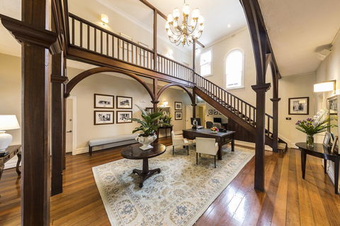 Grand Mercure Basildene Manor - Australian Destinations 2