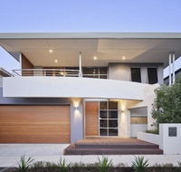Adele's luxury South Beach apartment with King bed - Australian Destinations