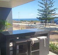 Mandurah beach front apartment - Australian Destinations