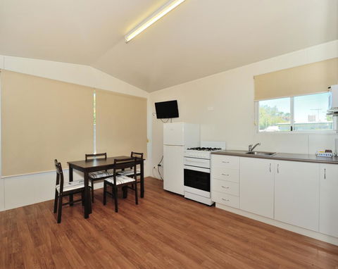Mandurah Coastal Holiday Park - Australian Destinations 30
