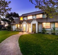 Sienna Estate Lodge And Winery - Australian Destinations