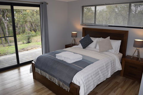 Eagle Bay House - Australian Destinations 0