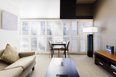 The Henry Jones Art Hotel - Australian Destinations 38