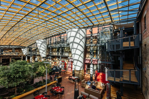 The Henry Jones Art Hotel - Australian Destinations 9