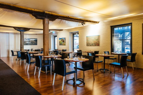 The Henry Jones Art Hotel - Australian Destinations 33