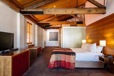The Henry Jones Art Hotel - Australian Destinations 25