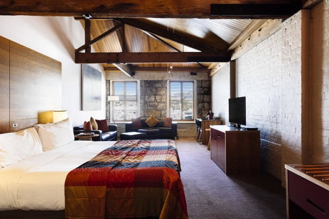 The Henry Jones Art Hotel - Australian Destinations 22