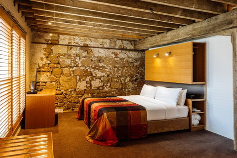 The Henry Jones Art Hotel - Australian Destinations 16