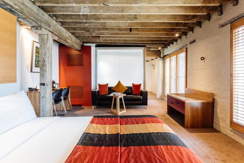 The Henry Jones Art Hotel - Australian Destinations 15
