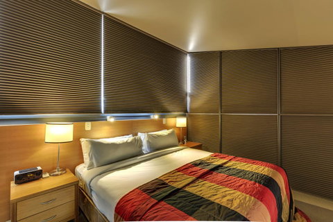 The Henry Jones Art Hotel - Australian Destinations 29