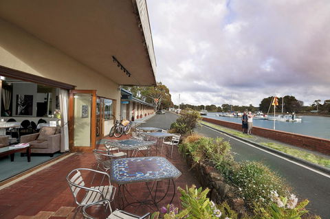 The Waterfront Wynyard - Australian Destinations 3
