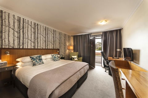 The Waterfront Wynyard - Australian Destinations 0