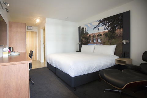 Hotel Launceston - Australian Destinations 1