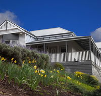 House on the Hill Bed and Breakfast - Australian Destinations