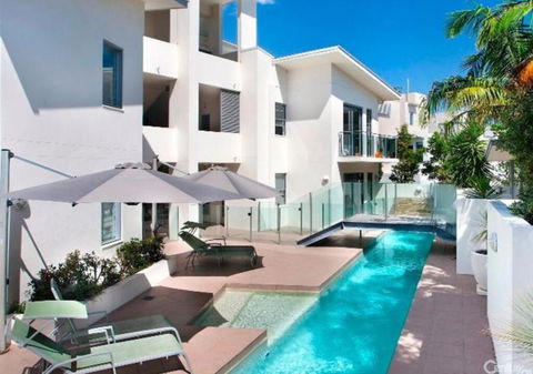 NEW Sunshine Beach Family Escape 3 Bedroom With Free Wifi And Parking - Australian Destinations 1