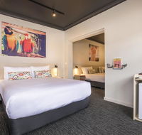Nightcap at Chester Hill Hotel - Australian Destinations