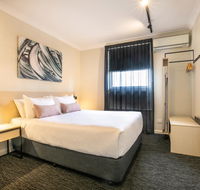 Nightcap at Hendon Hotel - Australian Destinations