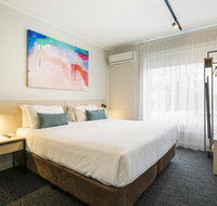 Nightcap at Playford Tavern - Australian Destinations