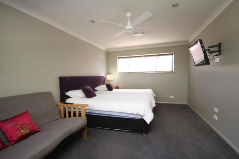 NORTHERN HAVEN-3/16 David Campbell St NH - Australian Destinations 1